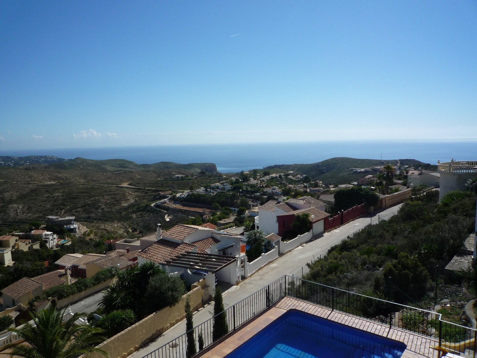 Villa zum Verkauf in Cumbre del Sol, Benitachell mit herrlichem Meerblick